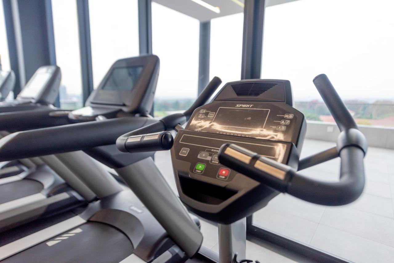 Reserved Suites Illovo 요하네스버그 외부 사진