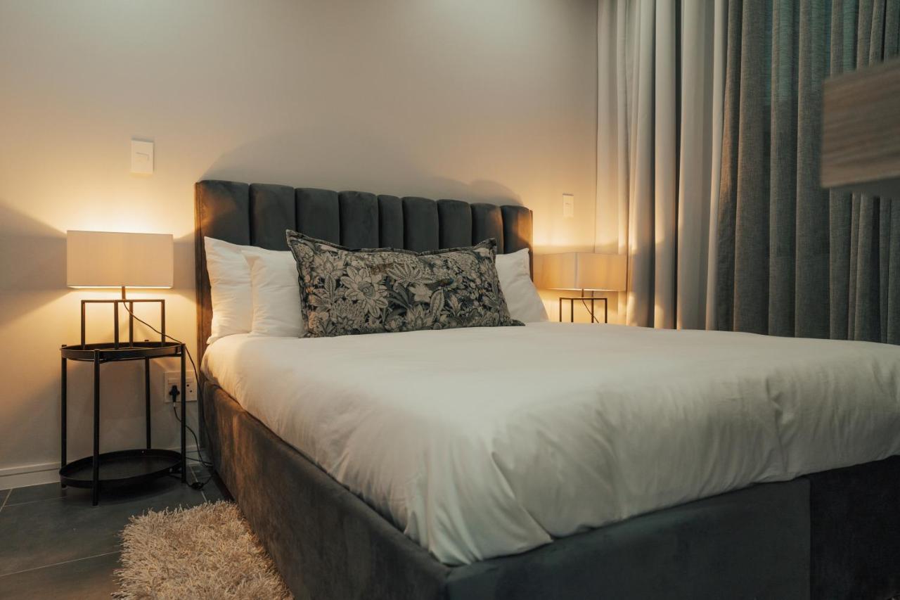 Reserved Suites Illovo 요하네스버그 외부 사진