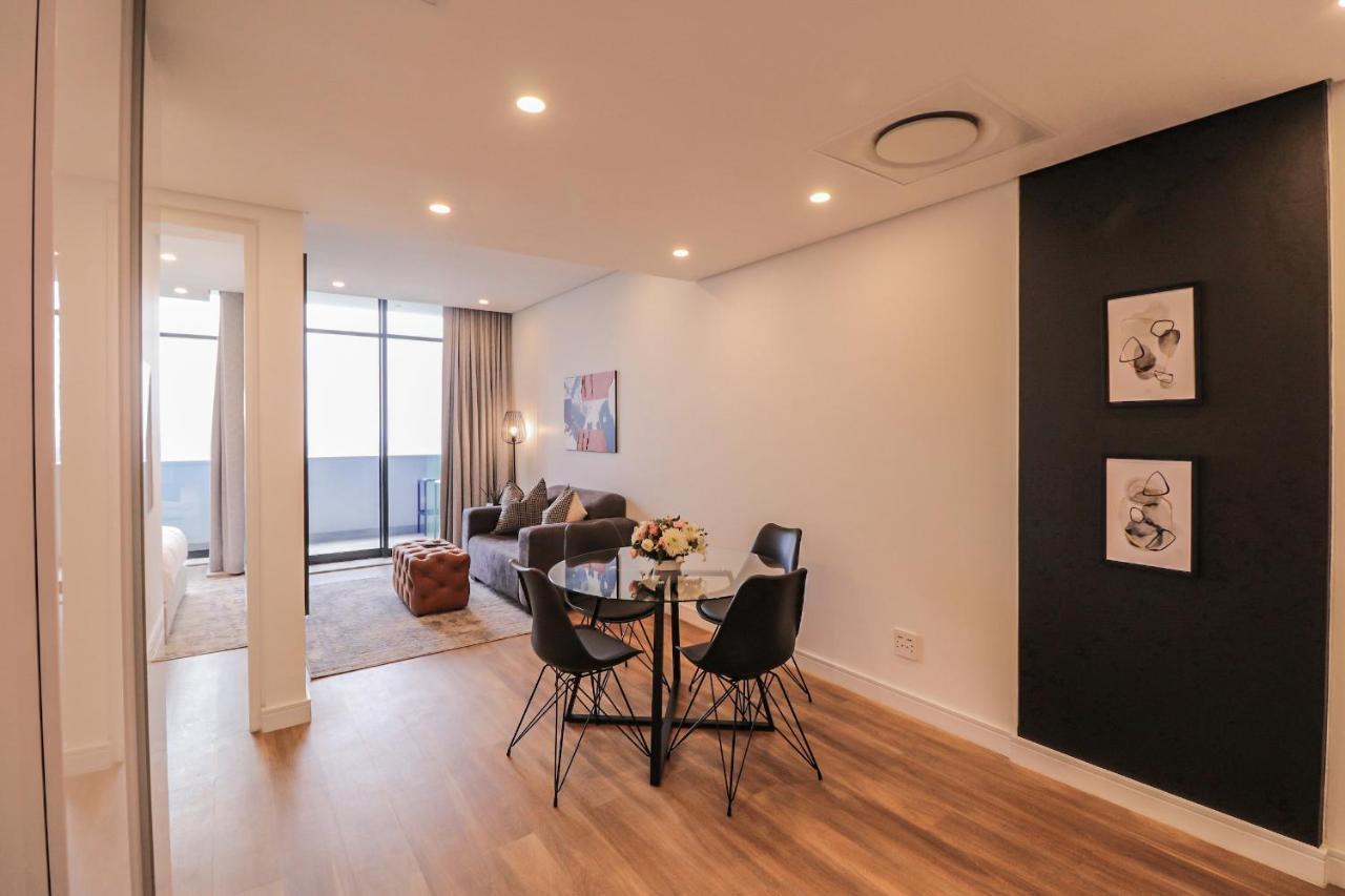 Reserved Suites Illovo 요하네스버그 외부 사진
